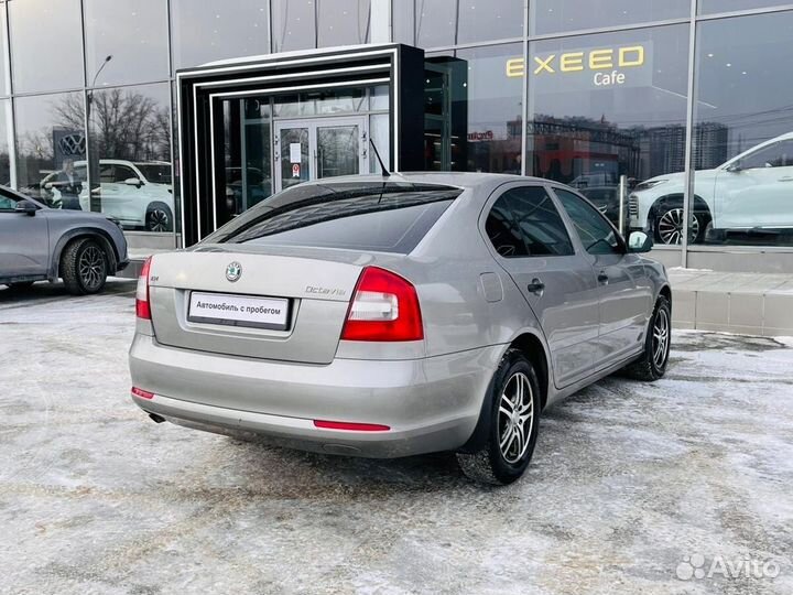Skoda Octavia 1.6 AT, 2011, 216 961 км