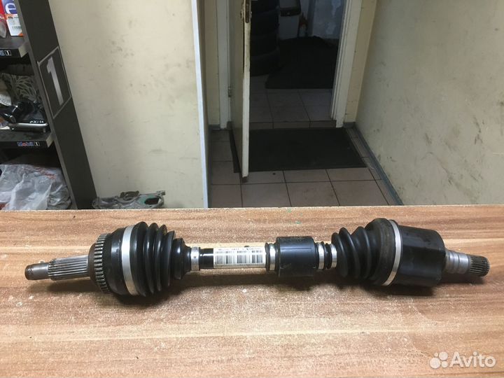 Полуось передняя левая Geely Coolray