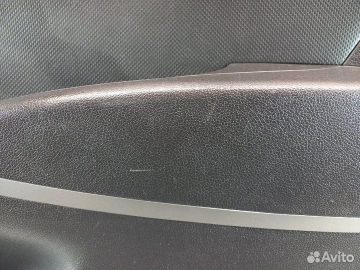 Обшивка двери передней правой Hyundai Solaris 1