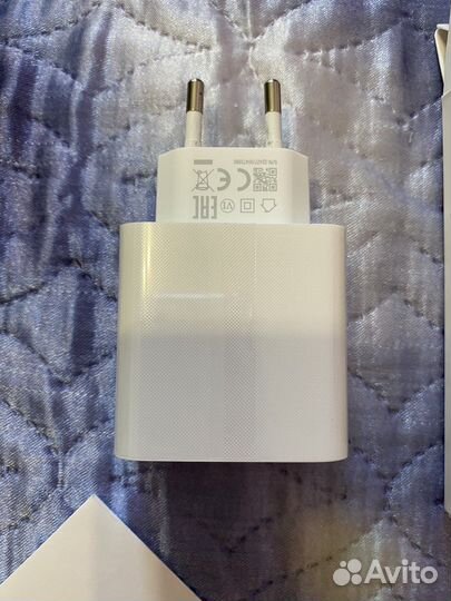 Зарядное устройство для iPhone