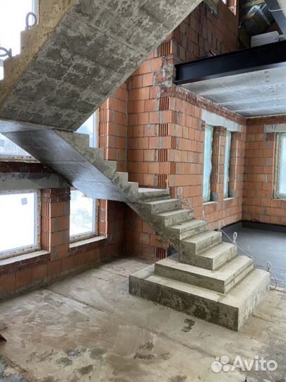 Бетонная лестница под заказ