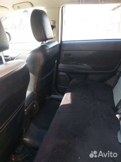 Mitsubishi Outlander 2.0 CVT, 2015, 85 000 км