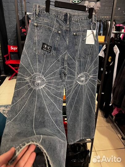 Джинсы thug club оверсайз шоу-рум