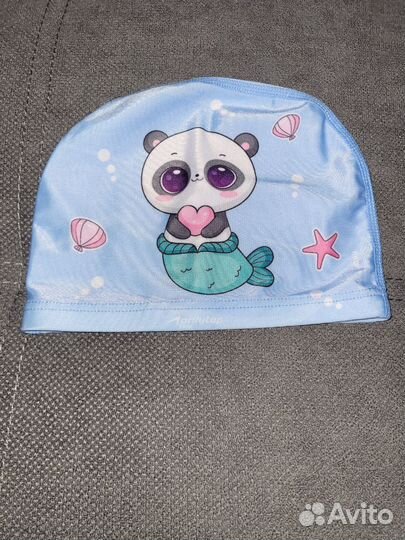 Купальник и шапочка для бассейна