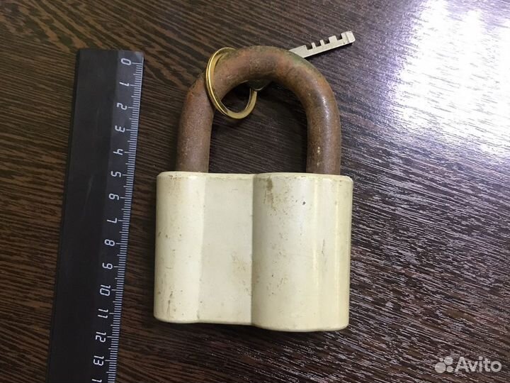 Замок навесной