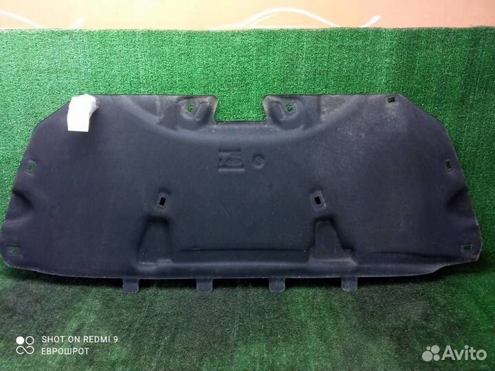 Шумоизоляция капота Ford Focus 3 (2011-2018)