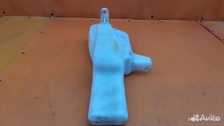 Бачок расширительный для Mitsubishi Carisma