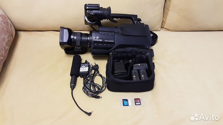 Видеокамера Sony HXR-MC1500