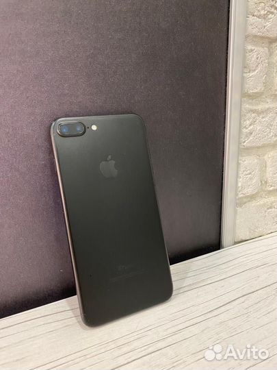 Телефон iPhone 7 plus 32gb