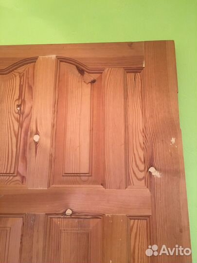 Дверь входная деревянная