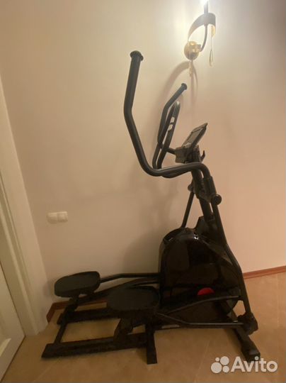 Эллиптический тренажер Titanium Masters Frontech