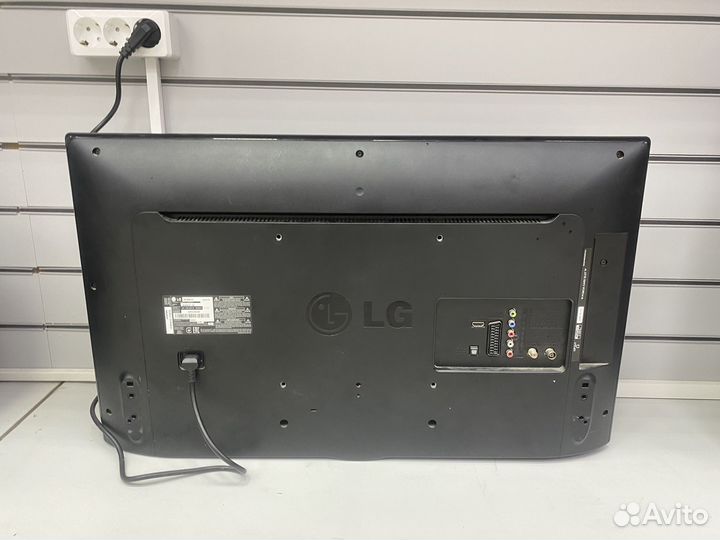 Бм14 Телевизор LG 32LB561U