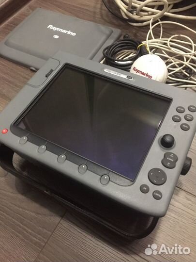 Карплоттер raymarine E120