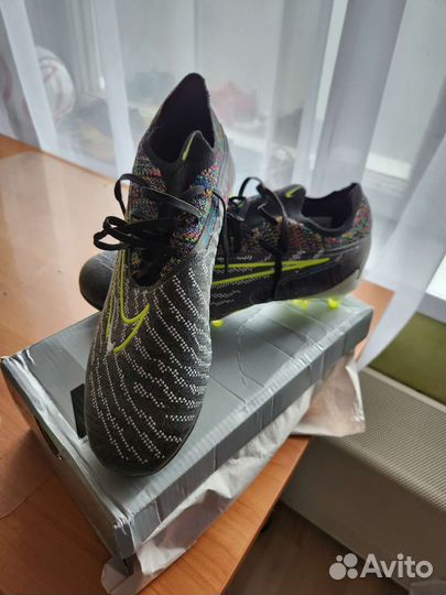 Футбольные бутсы