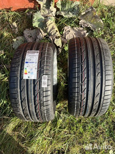 Bridgestone Potenza S001 255/35 R19 96Y