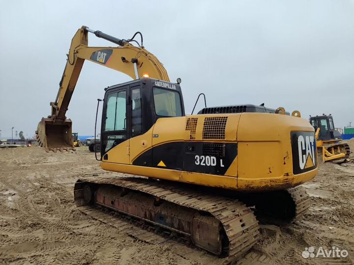 Гусеничный экскаватор CAT 320D L, 2007