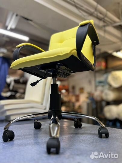 Компьютерное кресло