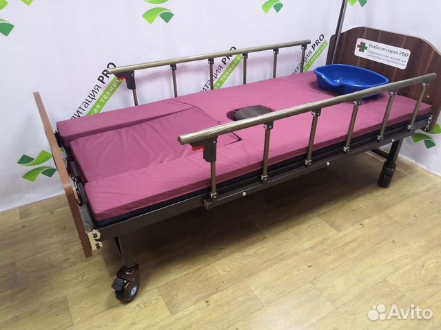 Кровать медицинская функциональная с туалетом