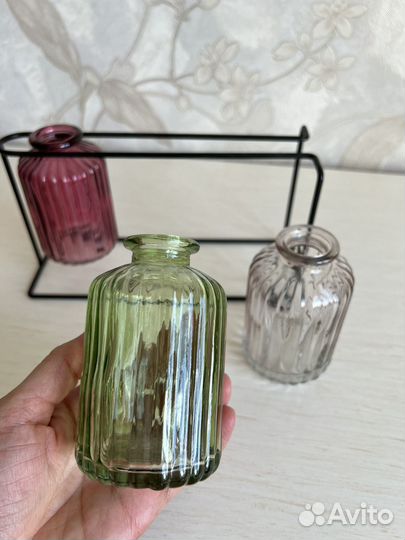 Винтажные вазочки из цветного стекла