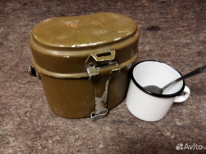 Котелок, кружка, ложка