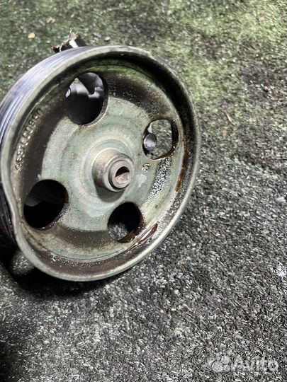 Насос гура Peugeot Boxer 2.2