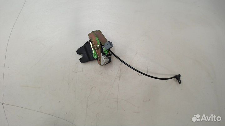 Замок багажника Volvo S80, 2005