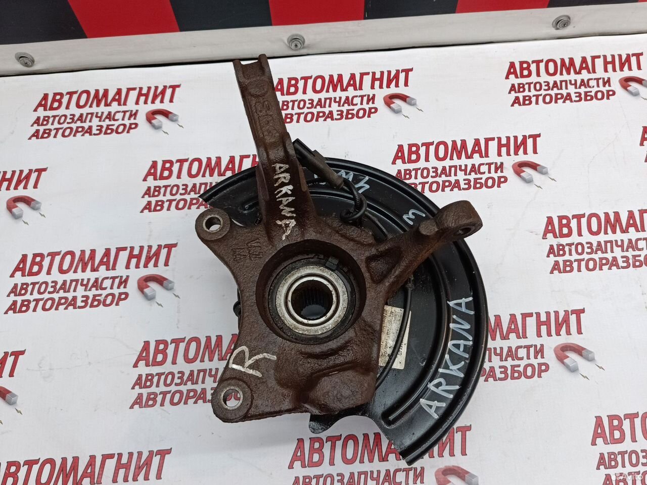 Кулак поворотный правый Renault Arkana 1.3 4WD