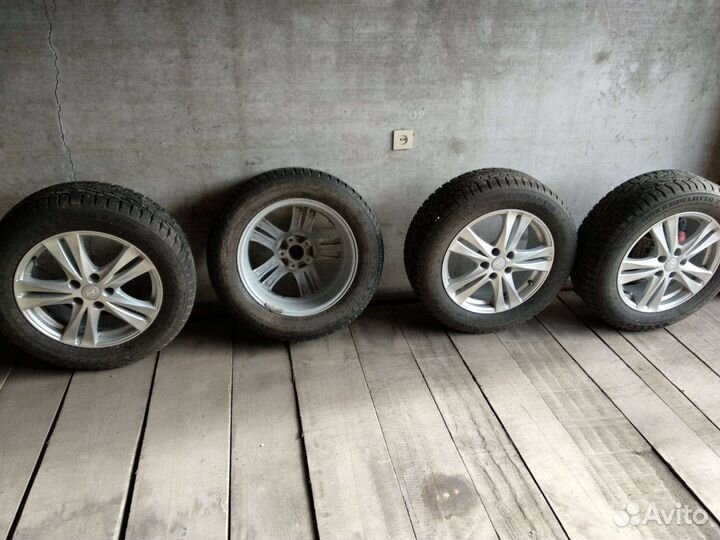 Nokian Tyres Hakkapeliitta 7 SUV 225/60 R17