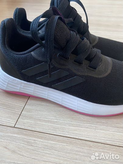 Кроссовки adidas оригинал