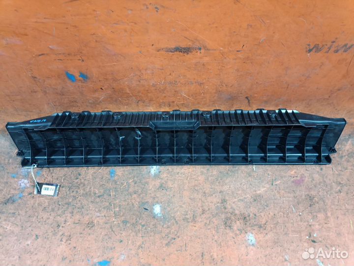 Обшивка багажника Toyota Wish ZNE14G (Заднее Нижнее)