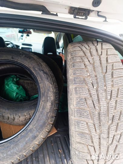 Nokian Tyres Hakkapeliitta R SUV 225/60 R18