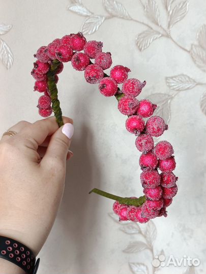 Ободок с ягодами