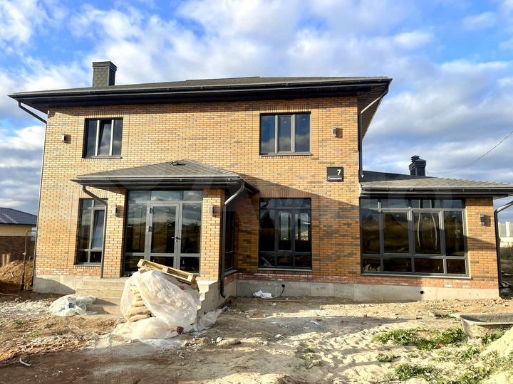 Коттедж 220 м² на участке 8,5 сот.