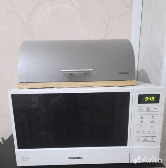 Микроволновая печь Samsung ME83DR-1W/BWT