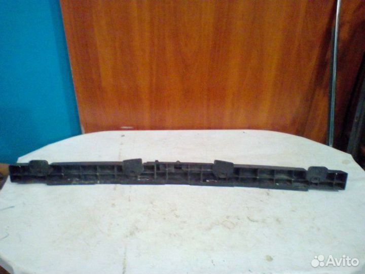 Кронштейн бампера Volkswagen Passat