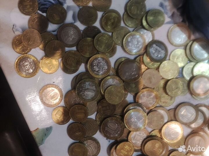 Монеты и купюры