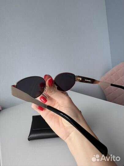 Солнцезащитные очки эконика