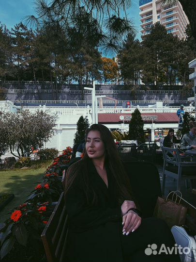 Администратор хостес официант