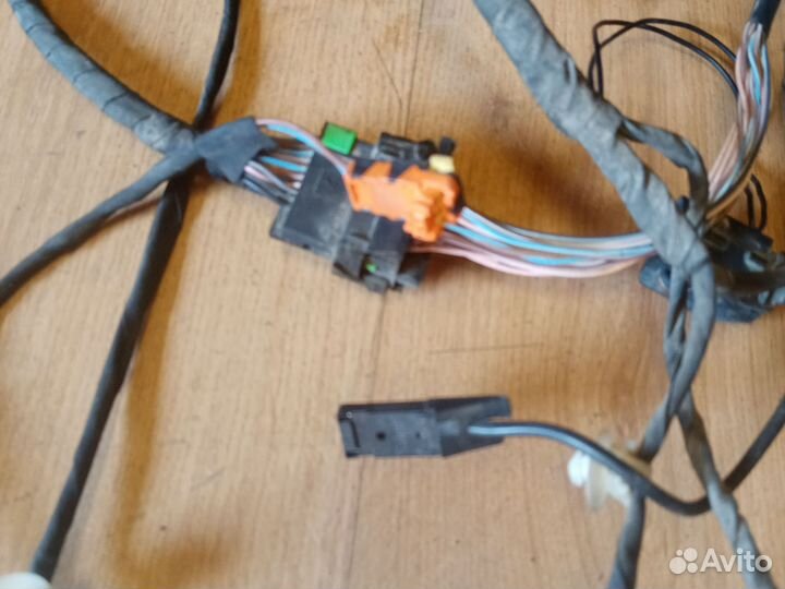 Проводка пер. левого сидения Рено меган 2
