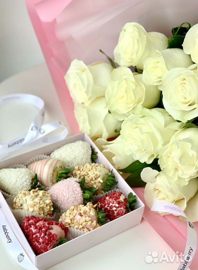 Букеты из клубники в шоколаде к празднику