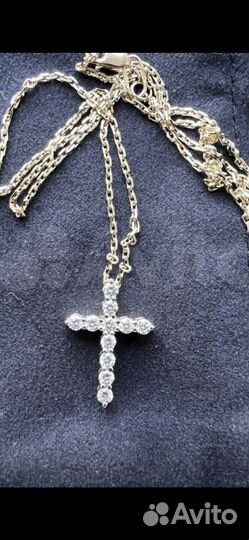 Крест с бриллиантами 0,7 кар