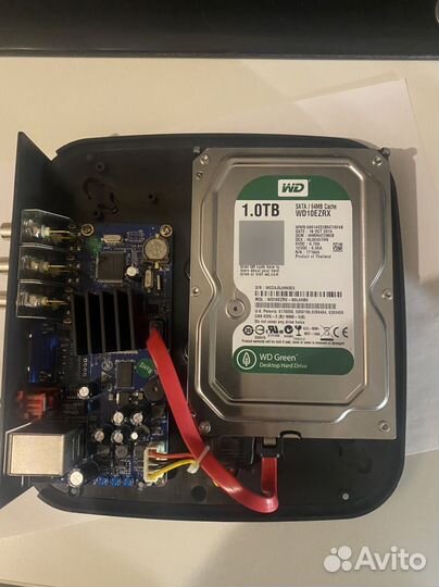 Сетевой видеорегистратор на 4 камеры с HDD 1 Tb