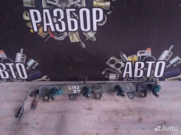 Топливная рампа с форсунками Suzuki grand Vitara