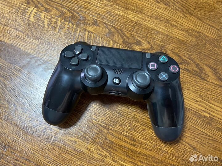 Sony PS4 геймпад