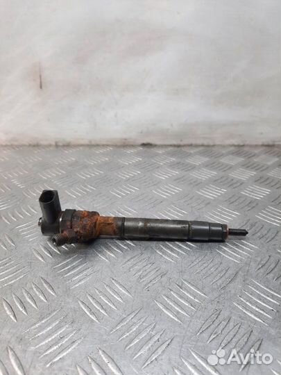 Форсунка Mercedes-Benz Vito минивэн 2.2 611980