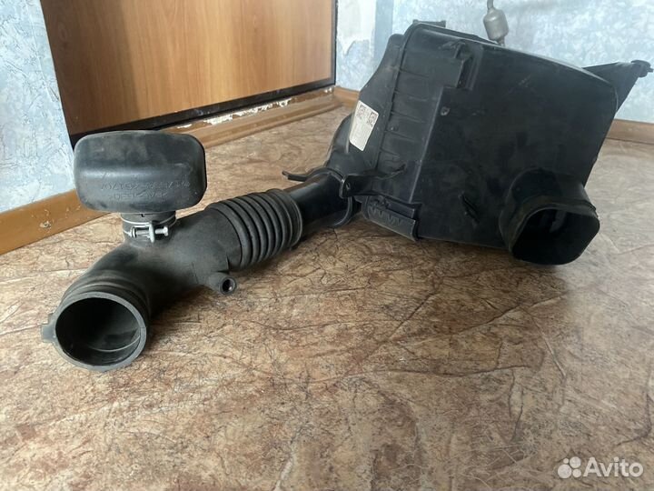 Корпус воздушного фильтра toyota