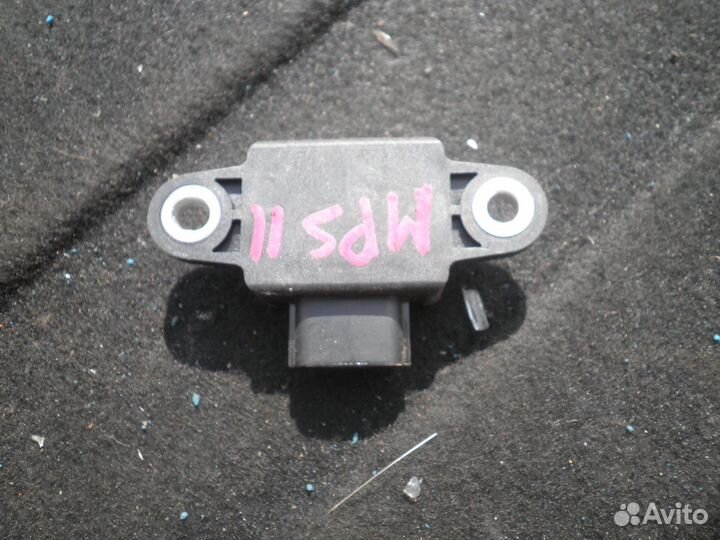 Датчик ускорения Mitsubishi Pajero Sport 2