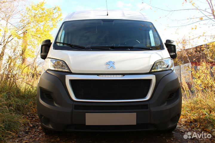 Защитная сетка радиатора верх черная Peugeot Boxer