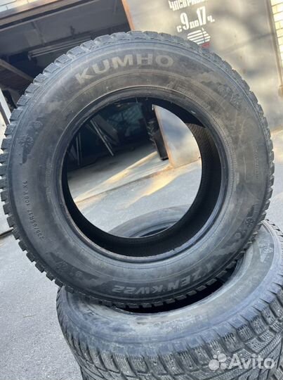 Kumho I'Zen KW22 235/65 R17