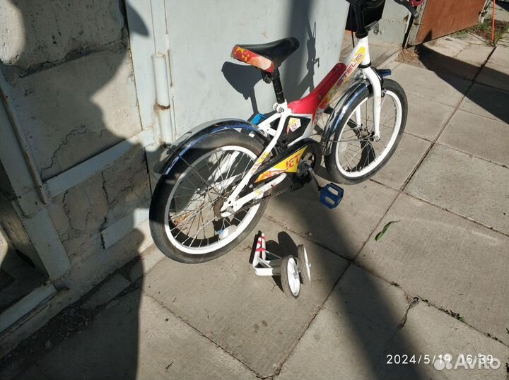 Продам велосипед. Колеса 18